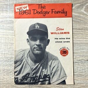Vintage 1961 the dodger family pamphlet